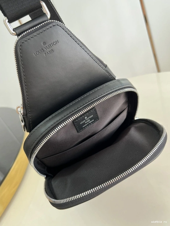 WIS Avenue VUITTON NM LOUIS Slingbag 0131